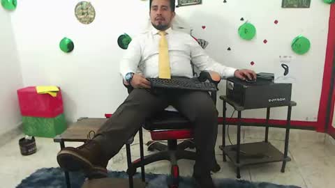 Snapshot of kalethbigdick88 chatting on 06-17-26, 10:28 Kaleth online show from 06-17-26, 10:28