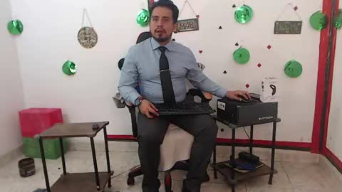 Snapshot of kalethbigdick88 chatting on 07-16-26, 06:41 Kaleth online show from 07-16-26, 06:41