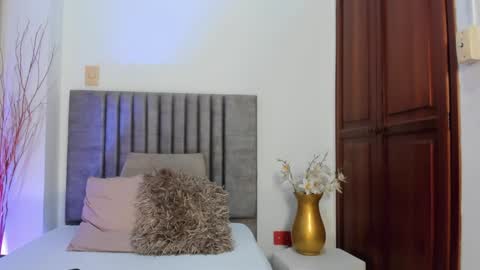 KaliMonroe online show from 12-17-24, 11:39