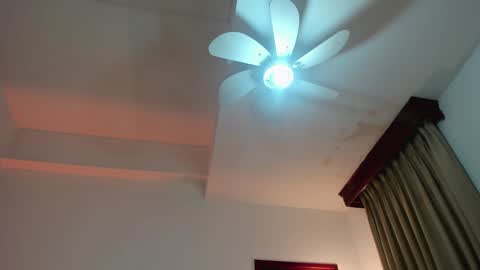 KaliMonroe online show from 12-30-24, 11:37