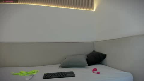 Carolina   online show from 03-17-26, 12:30