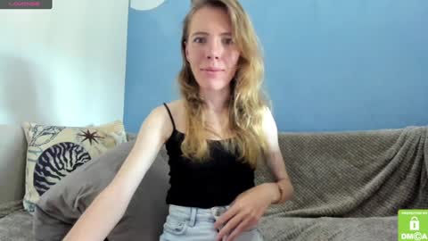 Snapshot of kalisee_ chatting on 12-24-24, 04:33 Kalisee  online show from 12-24-24, 04:33