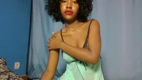 Snapshot of kalo19740341 chatting on 02-25-26, 12:15 kalo Marie2026 online show from 02-25-26, 12:15