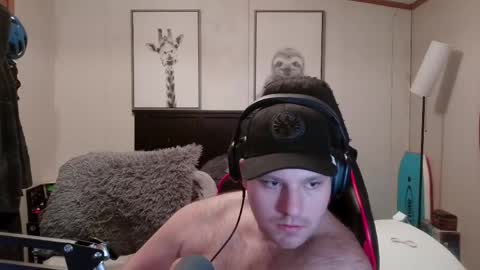 Snapshot of kama4201 chatting on 04-10-26, 03:01 kama4201 online show from 04-10-26, 03:01