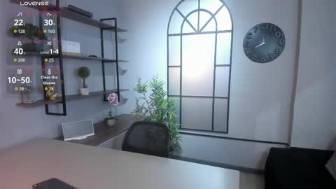 Snapshot of kamal_wolff chatting on 02-05-26, 12:10 jhon online show from 02-05-26, 12:10