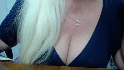 Snapshot of kamaliasim chatting on 01-18-25, 04:48 KamaliaSim online show from 01-18-25, 04:48