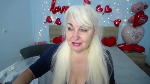 Snapshot of kamaliasim chatting on 02-10-25, 01:35 KamaliaSim online show from 02-10-25, 01:35