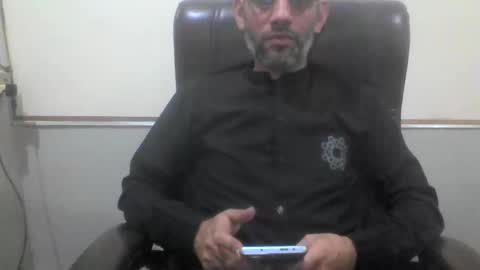 Snapshot of kami99099 chatting on 10-09-25, 04:32 kami99099 online show from 10-09-25, 04:32