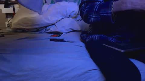 Snapshot of kamikazeozzy_juicylucee chatting on 02-26-26, 08:35 kamikazeozzy_juicylucee online show from 02-26-26, 08:35