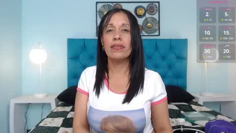 Snapshot of kamila_gh chatting on 10-14-25, 08:53 Kami online show from 10-14-25, 08:53