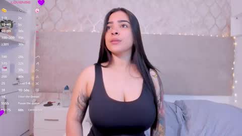 Snapshot of kamilabetancourt chatting on 01-16-26, 12:31 Kamila Betancourt online show from 01-16-26, 12:31