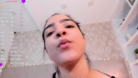 Snapshot of kamilabetancourt chatting on 03-05-26, 01:40 Kamila Betancourt online show from 03-05-26, 01:40