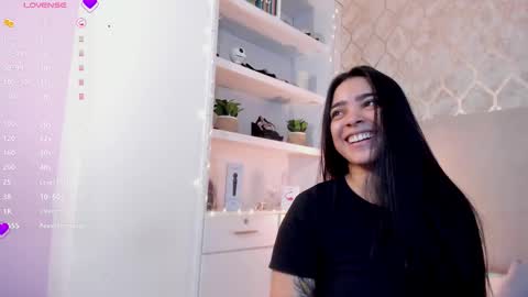 Snapshot of kamilabetancourt chatting on 03-16-26, 02:21 Kamila Betancourt online show from 03-16-26, 02:21