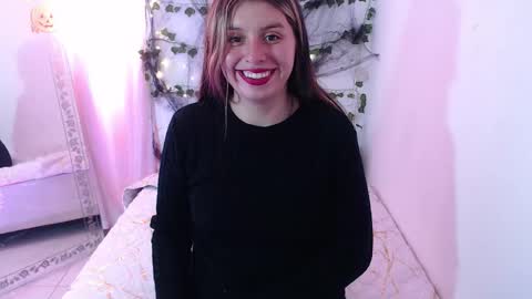 Snapshot of kamilew chatting on 10-23-25, 06:17 kamilew online show from 10-23-25, 06:17