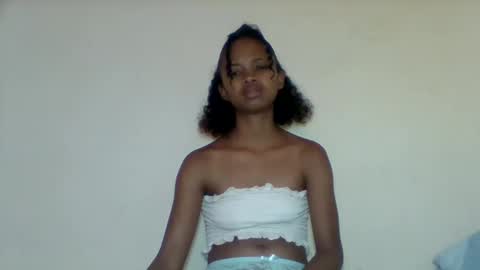 Snapshot of kamillah69 chatting on 01-07-26, 08:06 kamillah69 online show from 01-07-26, 08:06