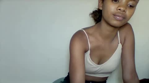 Snapshot of kamillah69 chatting on 01-13-26, 05:29 kamillah69 online show from 01-13-26, 05:29