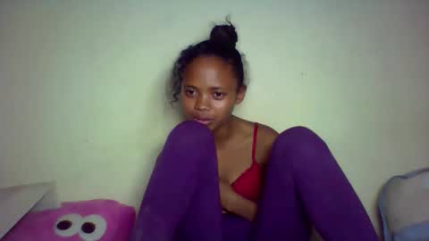 Snapshot of kamillah69 chatting on 02-11-26, 08:03 kamillah69 online show from 02-11-26, 08:03