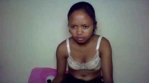 Snapshot of kamillah69 chatting on 02-16-26, 02:02 kamillah69 online show from 02-16-26, 02:02