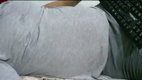 Snapshot of kamilo69_ chatting on 07-12-26, 04:14 Kamilo online show from 07-12-26, 04:14
