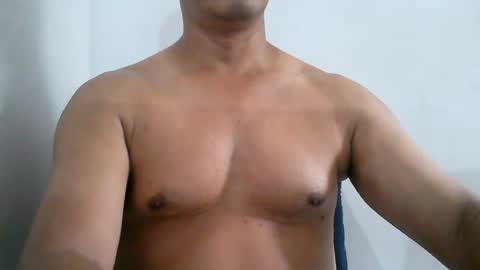 Snapshot of kamilo69_ chatting on 07-13-26, 12:52 Kamilo online show from 07-13-26, 12:52