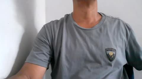 Snapshot of kamilo69_ chatting on 07-24-26, 09:46 Kamilo online show from 07-24-26, 09:46