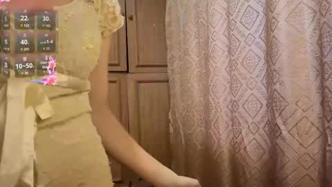 Mari  Simmons online show from 11-21-25, 08:24