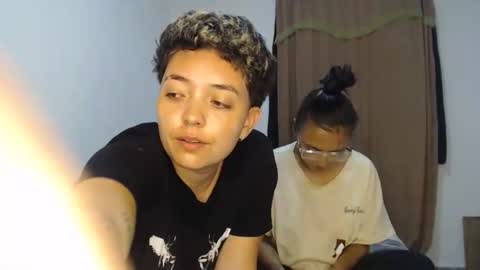Snapshot of kammy_cami chatting on 05-05-26, 12:07 kammy y camila online show from 05-05-26, 12:07
