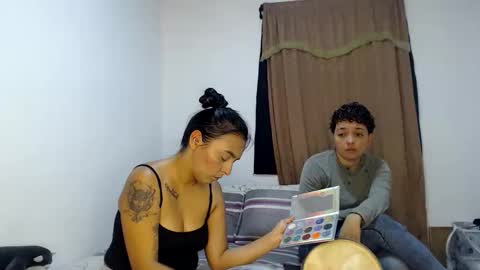 Snapshot of kammy_cami chatting on 05-11-26, 02:45 kammy y camila online show from 05-11-26, 02:45