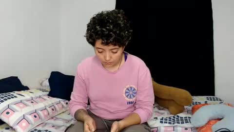 Snapshot of kammy_cami chatting on 07-16-26, 01:00 kammy y camila online show from 07-16-26, 01:00