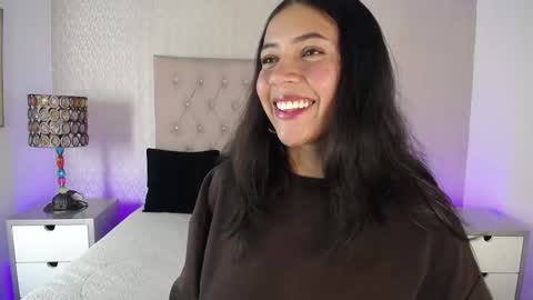 Snapshot of kamy_glam chatting on 01-14-26, 08:14 KAMY online show from 01-14-26, 08:14