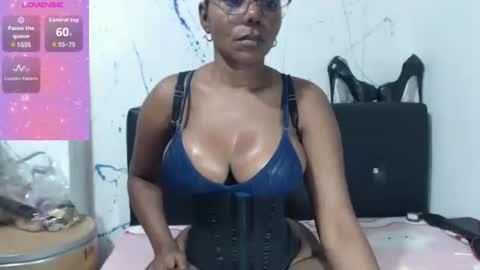 Snapshot of kandysexy chatting on 03-10-26, 06:24 Paola online show from 03-10-26, 06:24