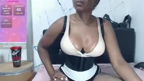 Snapshot of kandysexy chatting on 04-15-26, 09:15 Paola online show from 04-15-26, 09:15