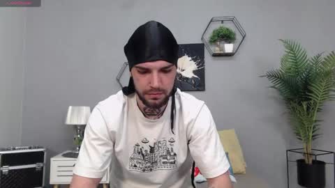 Snapshot of kanehunter chatting on 04-27-26, 08:29 Kane online show from 04-27-26, 08:29