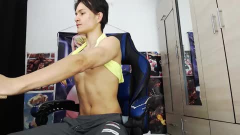 andres online show from 12-18-25, 02:01