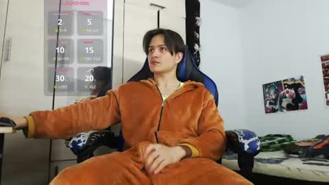 Snapshot of kanekixxxhot chatting on 08-07-26, 12:07 andres online show from 08-07-26, 12:07
