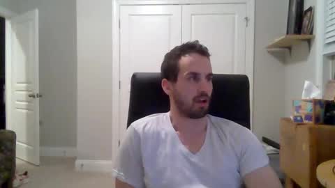 kansashick2020 online show from 02-05-25, 05:41