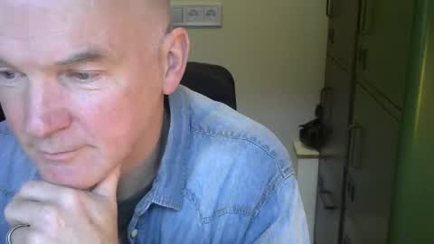 Snapshot of kapitein_rob chatting on 12-07-24, 02:24 Robbie online show from 12-07-24, 02:24