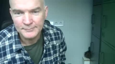 Snapshot of kapitein_rob chatting on 12-09-24, 12:51 Robbie online show from 12-09-24, 12:51