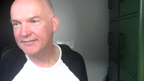 Snapshot of kapitein_rob chatting on 03-11-25, 03:34 Robbie online show from 03-11-25, 03:34