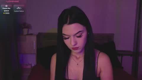 kara_life online show from 10-14-25, 01:17