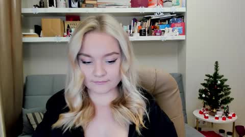 Kara. Off from 15th till 24th of December online show from 12-18-25, 01:00