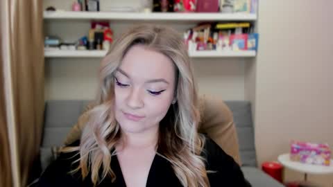 Kara. Off from 15th till 24th of December online show from 03-29-26, 10:32