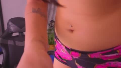 Snapshot of karamoss chatting on 04-16-26, 10:12 karamoss online show from 04-16-26, 10:12