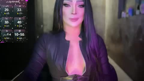 Snapshot of kardeyfynes chatting on 10-09-25, 08:12 MARIA online show from 10-09-25, 08:12