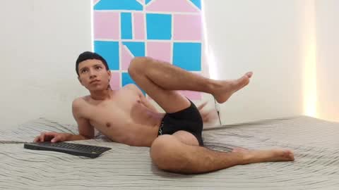 Snapshot of karelin_and_jack chatting on 10-16-25, 01:23      online show from 10-16-25, 01:23