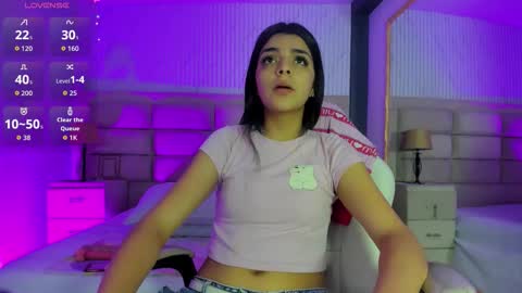 Snapshot of karelymitchel chatting on 02-09-26, 01:15 Karely online show from 02-09-26, 01:15