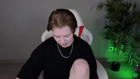 Snapshot of karen_lxve chatting on 03-02-26, 09:27 Karen online show from 03-02-26, 09:27