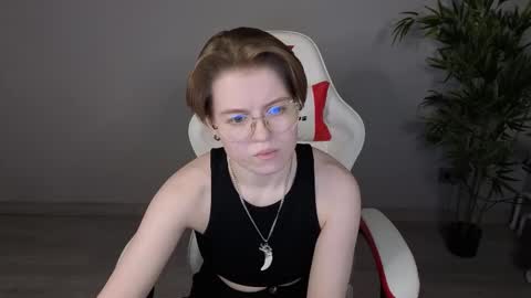 Karen online show from 03-09-26, 08:51