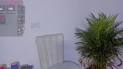 Snapshot of karen_roldan chatting on 06-07-26, 02:48 online show from 06-07-26, 02:48