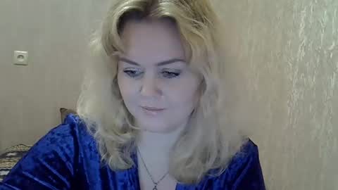 karennelsonx online show from 02-14-25, 03:47
